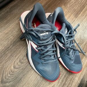 Diadora Men's Shoes in Navy and Red